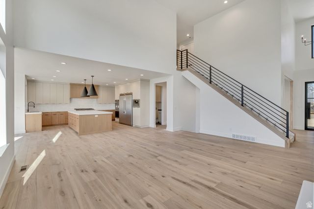 13084 S JJ FARMS LN, Herriman, UT 84096