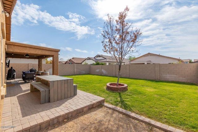 10811 W El Cortez Place, Peoria, AZ 85383