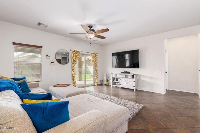 10811 W El Cortez Place, Peoria, AZ 85383