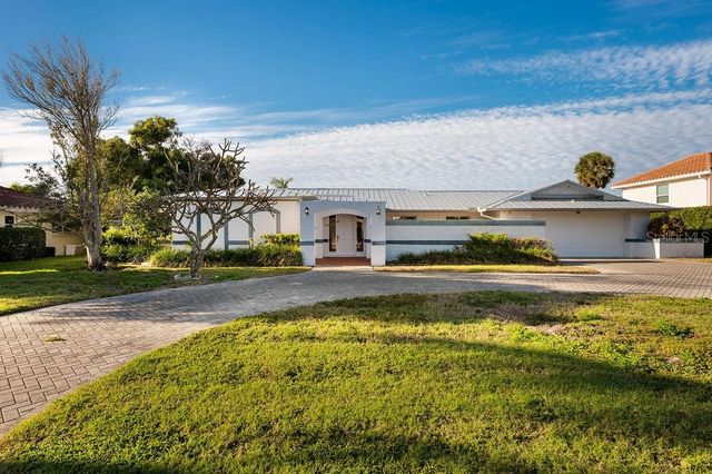 561 BIRDIE LANE, Longboat Key, FL 34228