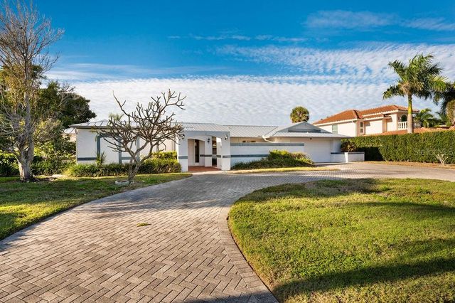 561 BIRDIE LANE, Longboat Key, FL 34228