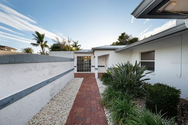 561 BIRDIE LANE, Longboat Key, FL 34228