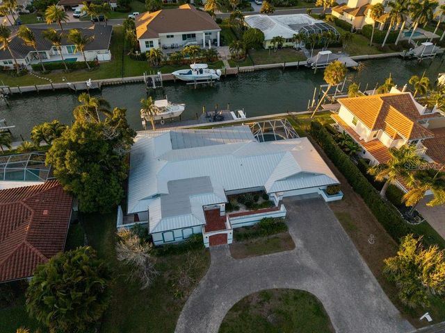 561 BIRDIE LANE, Longboat Key, FL 34228