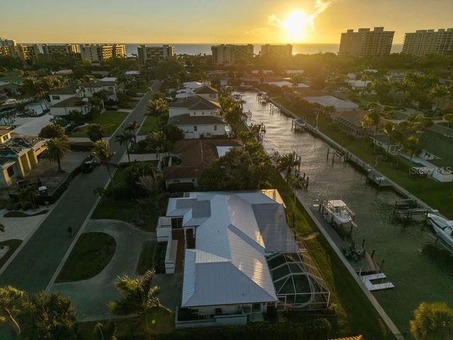 561 BIRDIE LANE, Longboat Key, FL 34228