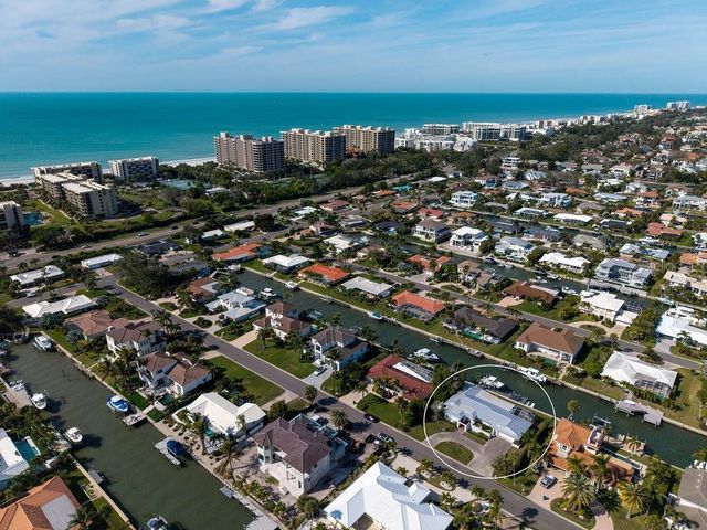 561 BIRDIE LANE, Longboat Key, FL 34228