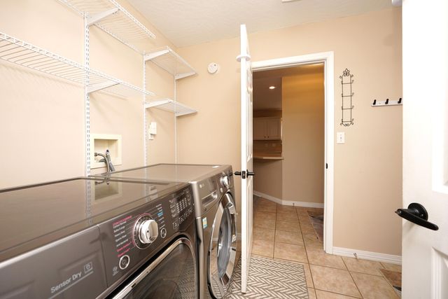 1958 Chesapeake Ridge, Fort Walton Beach, FL 32547