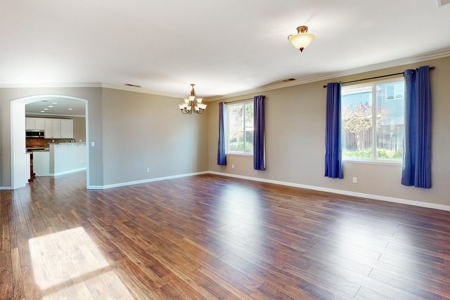 1413 Thames Ct, Plumas Lake, CA 95961