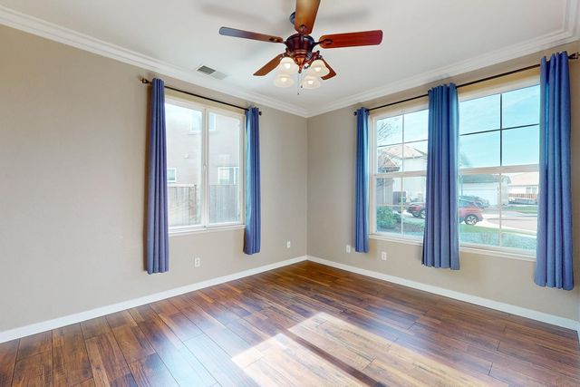 1413 Thames Ct, Plumas Lake, CA 95961