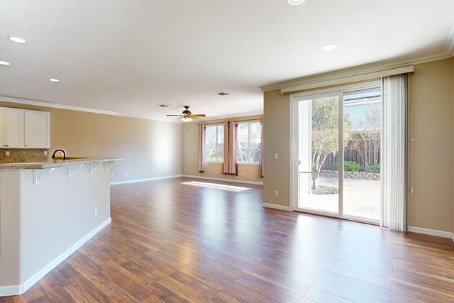 1413 Thames Ct, Plumas Lake, CA 95961