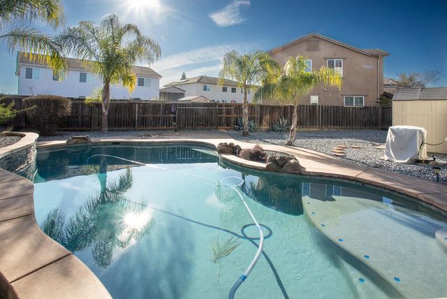 1413 Thames Ct, Plumas Lake, CA 95961