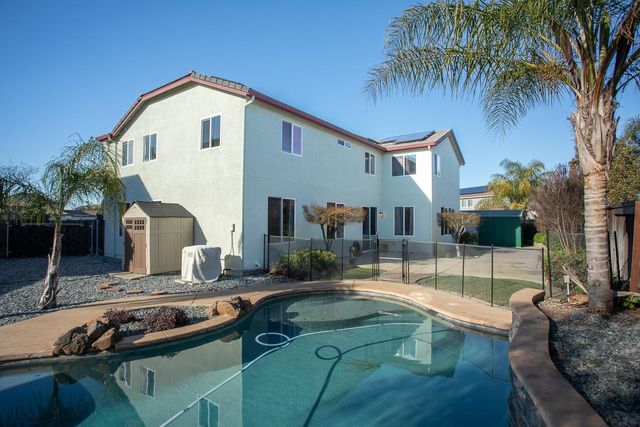 1413 Thames Ct, Plumas Lake, CA 95961