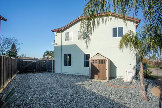 1413 Thames Ct, Plumas Lake, CA 95961