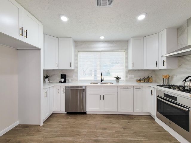 11503 Burgoyne Drive, Houston, TX 77077