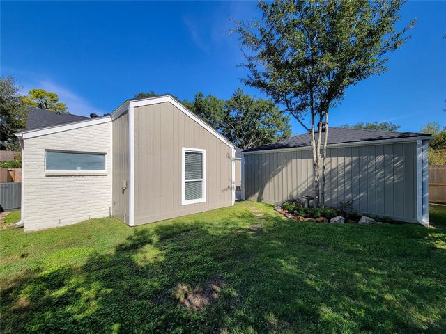 11503 Burgoyne Drive, Houston, TX 77077