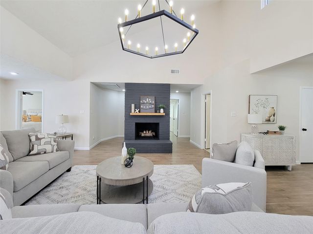 11503 Burgoyne Drive, Houston, TX 77077