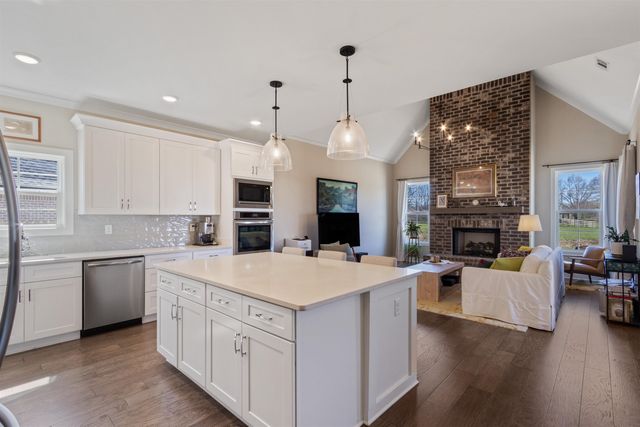 5241 MADISON VALLEY CIR, Lakeland, TN 38002