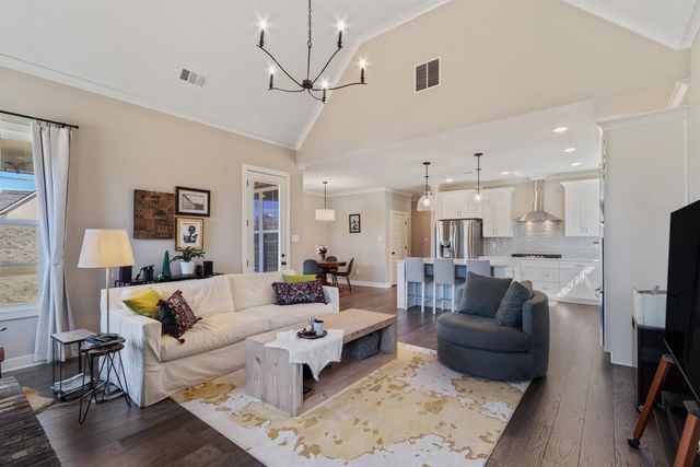 5241 MADISON VALLEY CIR, Lakeland, TN 38002