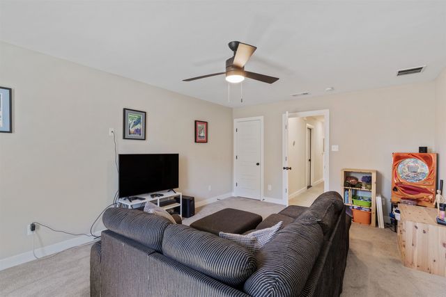 5241 MADISON VALLEY CIR, Lakeland, TN 38002