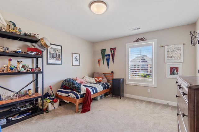 5241 MADISON VALLEY CIR, Lakeland, TN 38002