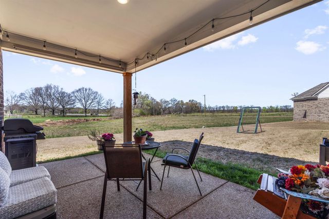 5241 MADISON VALLEY CIR, Lakeland, TN 38002