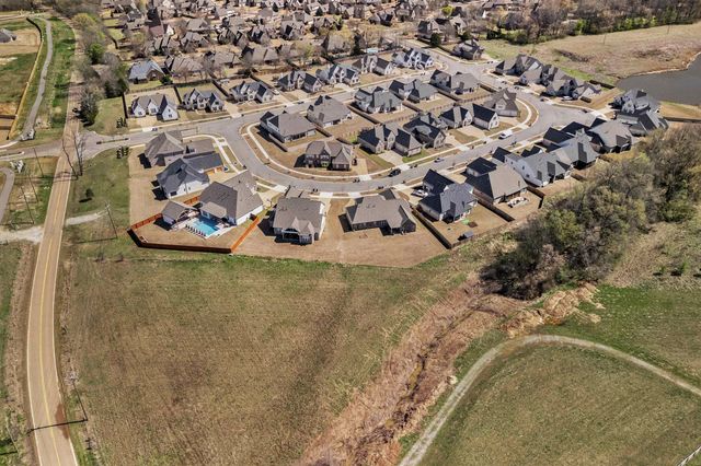 5241 MADISON VALLEY CIR, Lakeland, TN 38002