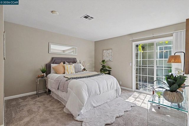 485 Canyon Oaks Dr J, Oakland, CA 94605