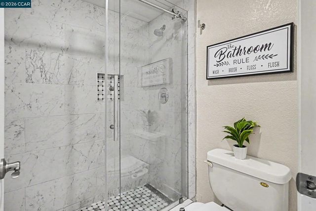 485 Canyon Oaks Dr J, Oakland, CA 94605