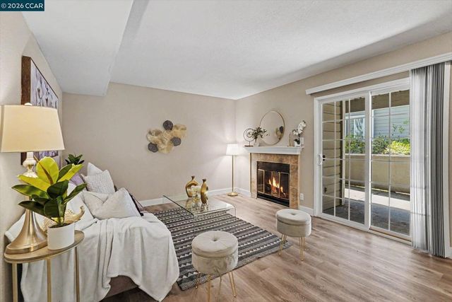 485 Canyon Oaks Dr J, Oakland, CA 94605