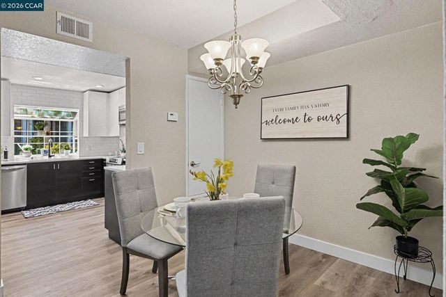 485 Canyon Oaks Dr J, Oakland, CA 94605