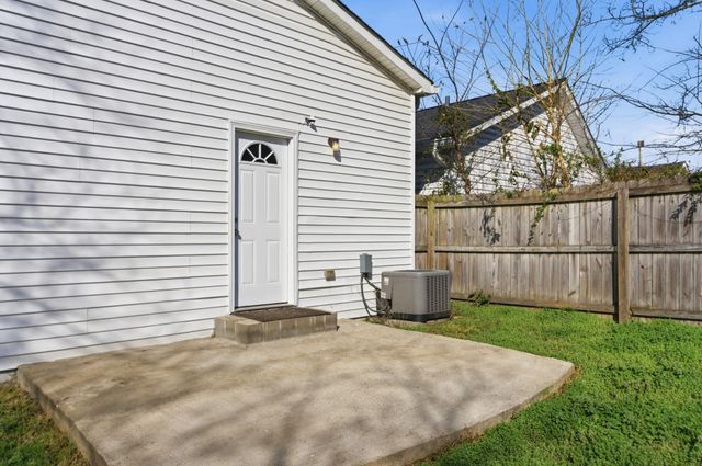 1522 22nd Ave, N, Nashville, TN 37208