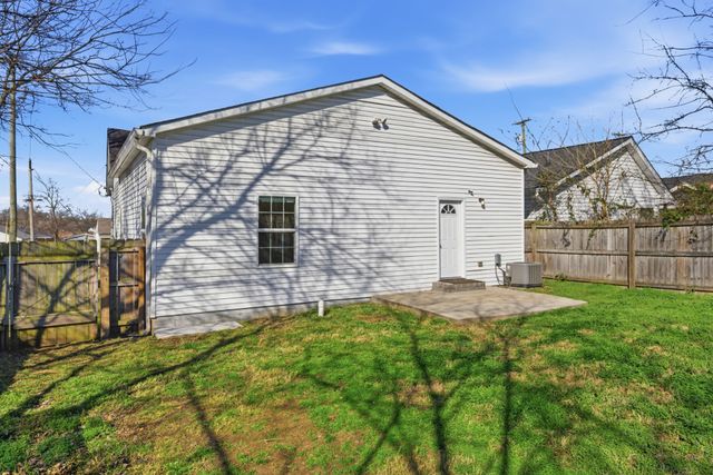 1522 22nd Ave, N, Nashville, TN 37208