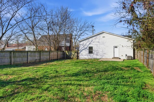1522 22nd Ave, N, Nashville, TN 37208