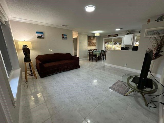 6327 SW 2nd Street, Margate, FL 33068