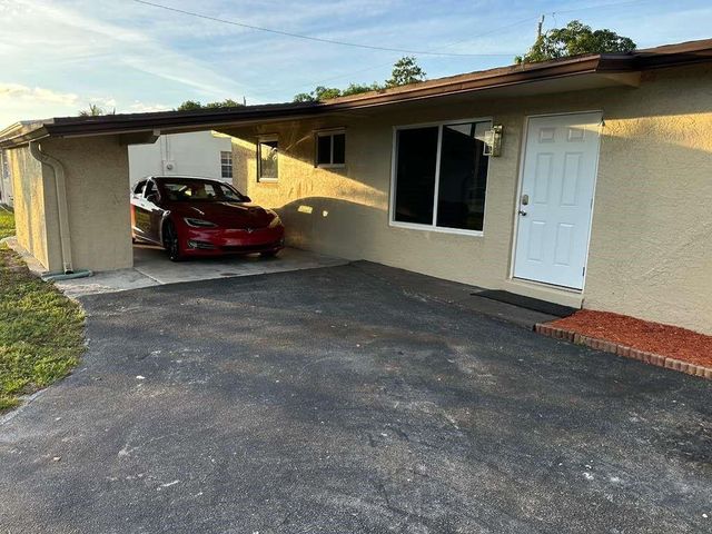 6327 SW 2nd Street, Margate, FL 33068