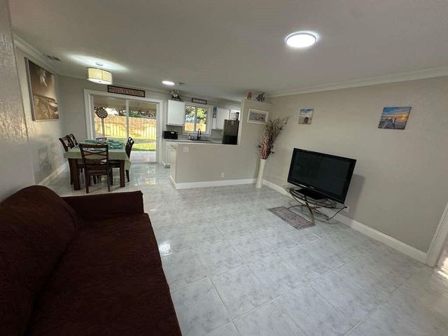 6327 SW 2nd Street, Margate, FL 33068