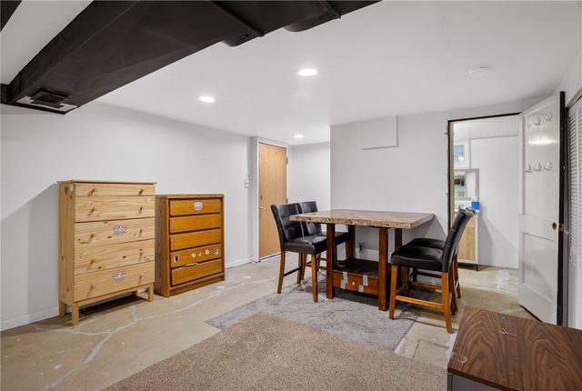 6361 Leechburg Rd, Penn Hills, PA 15147