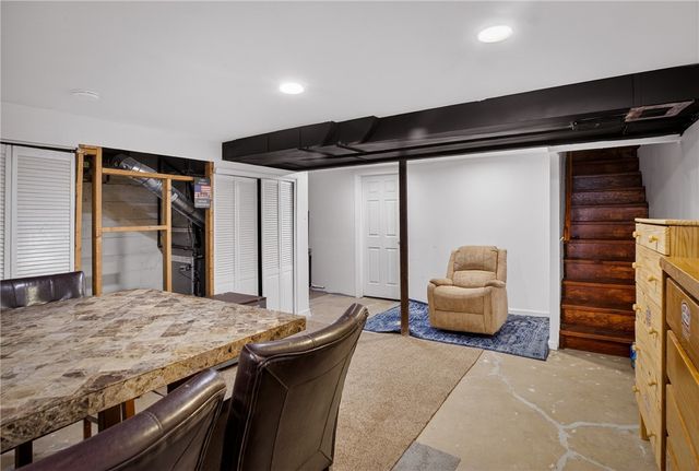 6361 Leechburg Rd, Penn Hills, PA 15147