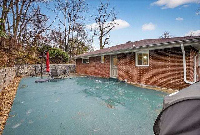 6361 Leechburg Rd, Penn Hills, PA 15147