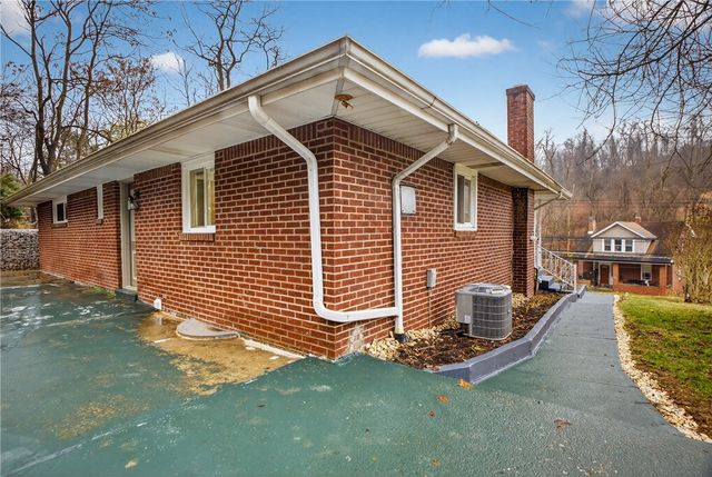 6361 Leechburg Rd, Penn Hills, PA 15147