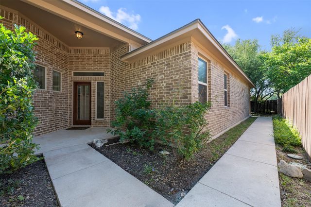 608 Algerita DR, Georgetown, TX 78628