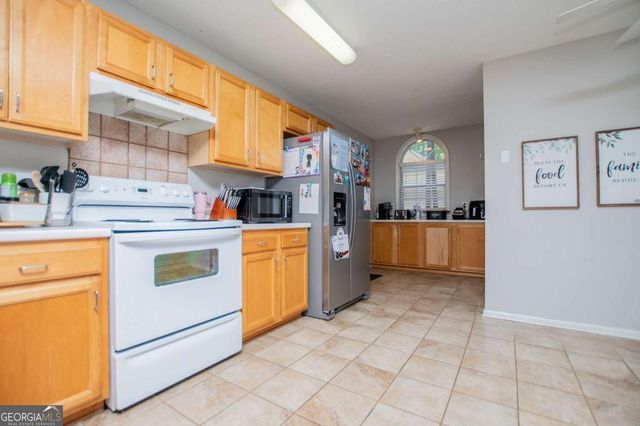 2421 Burnside Place, Villa Rica, GA 30180