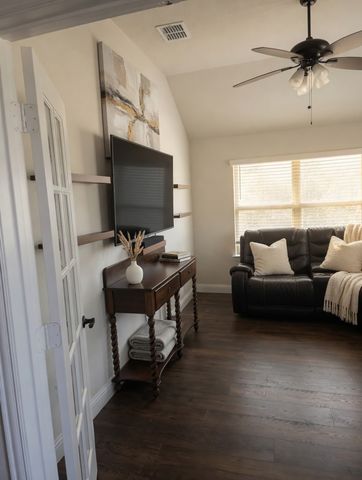 1843 Tuscany Drive, Mclendon Chisholm, TX 75032
