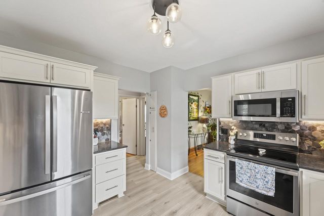 9009 Cold Spring ROAD, Greenfield, WI 53228