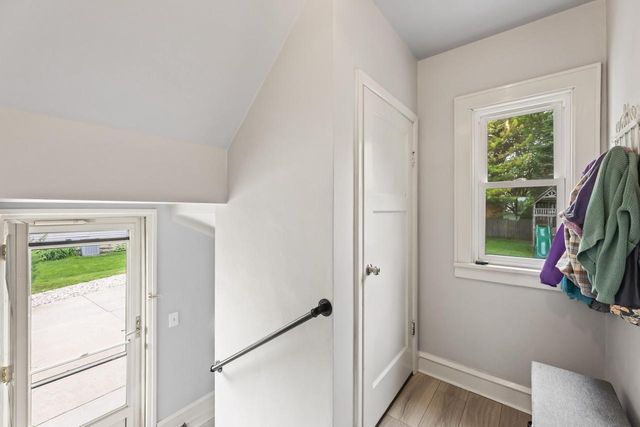 9009 Cold Spring ROAD, Greenfield, WI 53228