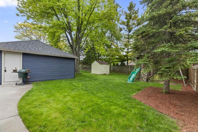 9009 Cold Spring ROAD, Greenfield, WI 53228