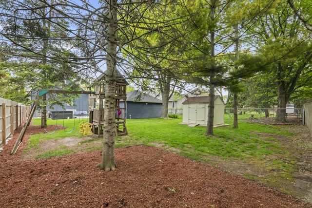 9009 Cold Spring ROAD, Greenfield, WI 53228