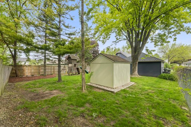 9009 Cold Spring ROAD, Greenfield, WI 53228