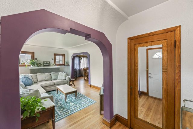 9009 Cold Spring ROAD, Greenfield, WI 53228