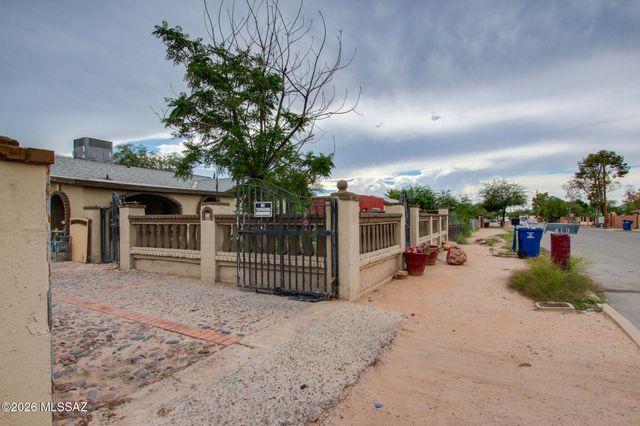 419 W Palmdale Street, Tucson, AZ 85714