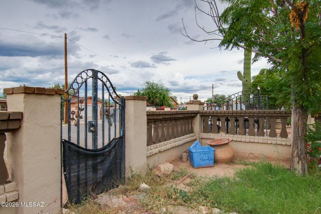 419 W Palmdale Street, Tucson, AZ 85714